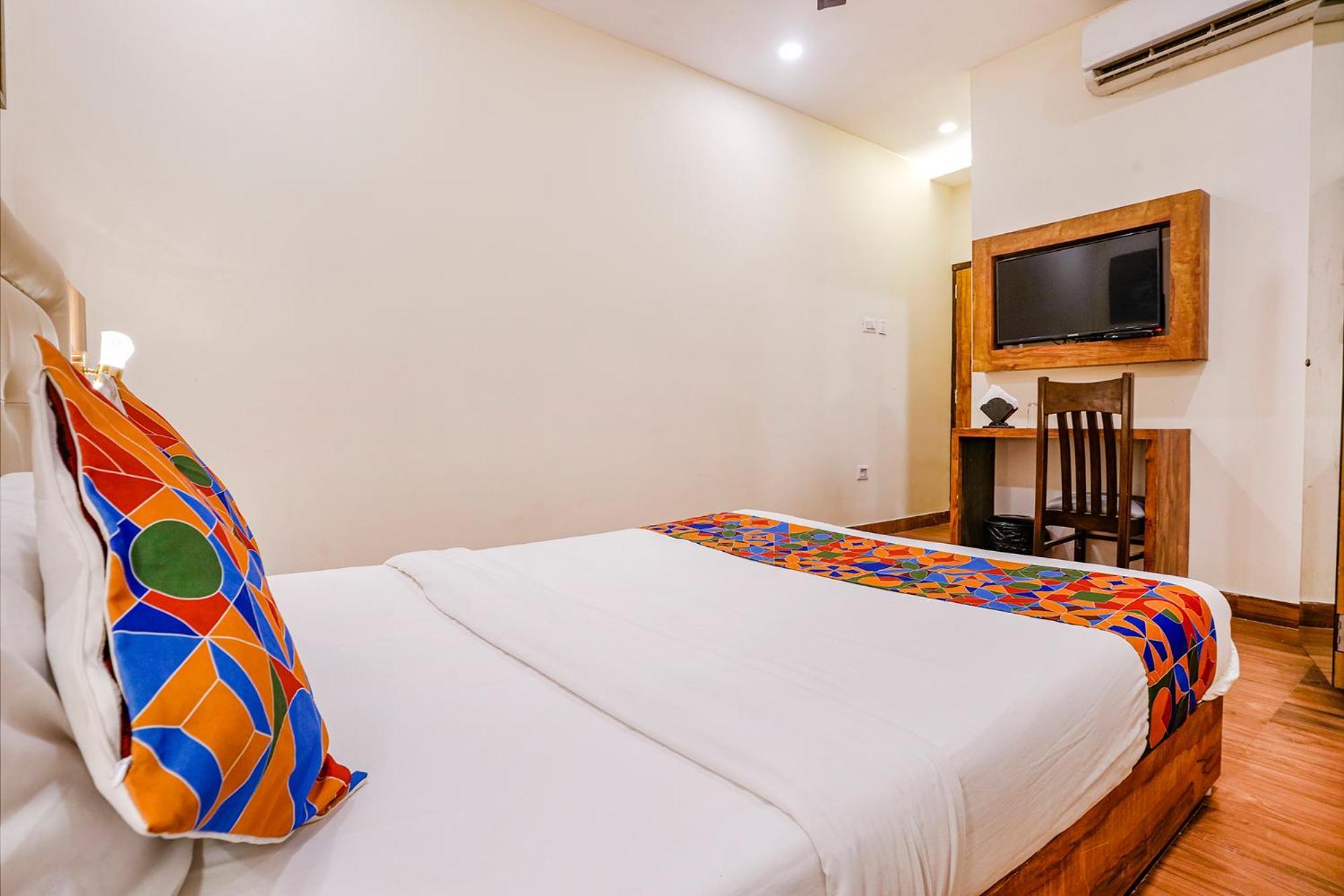 Fabhotel Grand Prime Nr Nesco Hotel Bombay Eksteriør billede